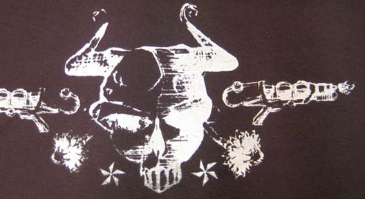 Skull & Watergun T-shirt Detail