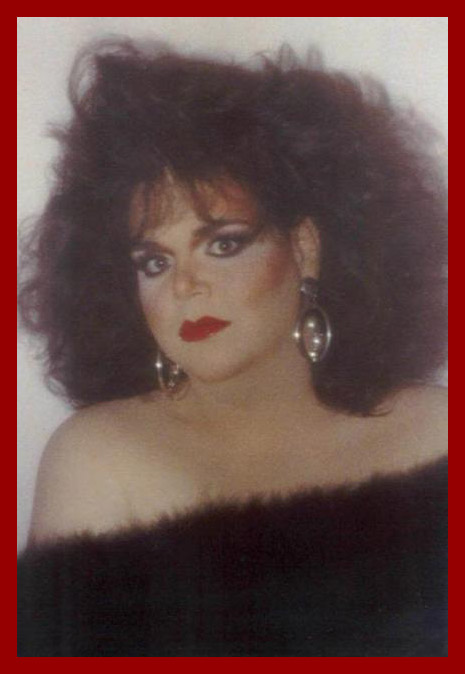 Transsexual sex clips Gay bar kansas city missouri