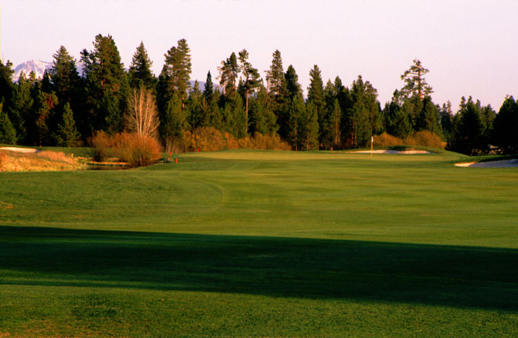 Sunriver Meadows golf course third fairway