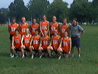 Heidelberg's 2000 Cross Country team.