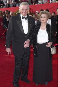 CHUCK & LYDIA AT OSCARS '2001