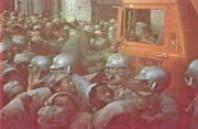 RIOT IN THE STREET FOR 'SOYLENT GREEN' 