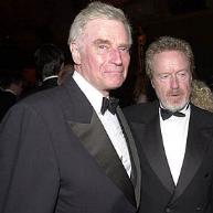 CHUCK WITH RIDLEY SCOTT AT THE OSCARS-2001