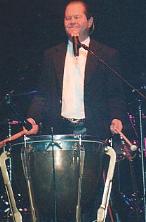  MICKY IN CONCERT