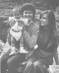 MICKY WITH DAUGHTER AMI & SAMANTHA