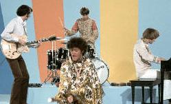 THE MONKEES SINGING ON THEIR TV SHOW-1968