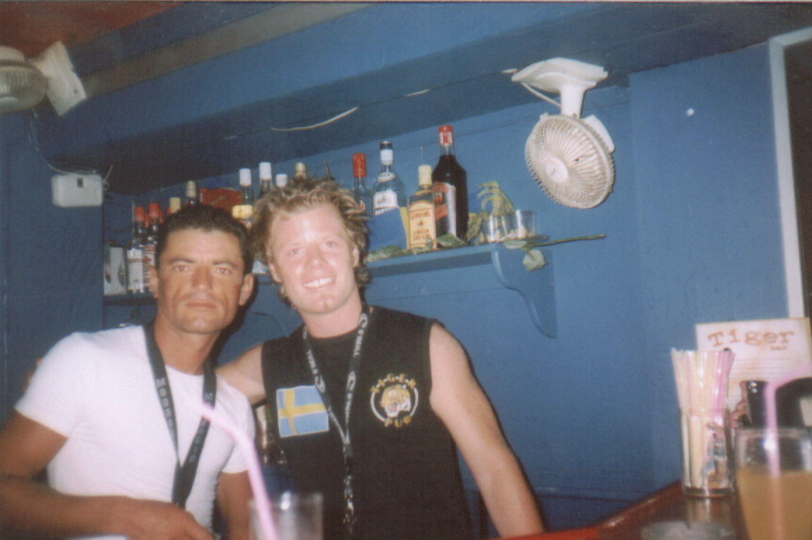 2 barman from Tiger