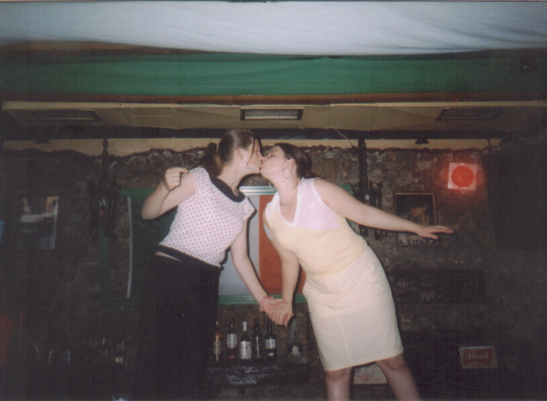 Me and Jade kissing on the mean fiddler bar 