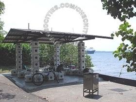 Sembawang Park Fishing Angler Hotspots 4 Pic2 - This Shelter Spot produce alot of table size fish on right month eg. Chermin, KBL and Sickle Fish etc. 