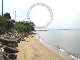 Senoko Way Fishing Angler Hotspots 3 Pic2 - On the left-hand side looking toward Senoko Power Plant is rocky patch of beach.