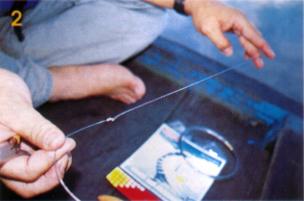 How to rig a tongkol rigs - First, cut about 4-5feet of the leader to make a loop (for the double) of about 2 feet with an overhead knot.