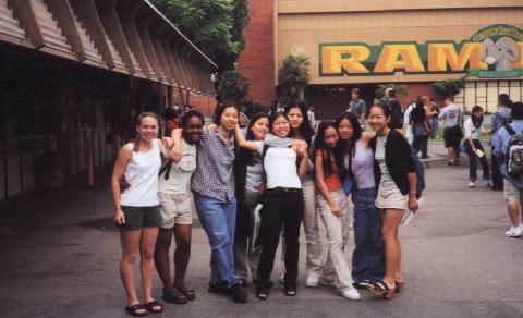 des,cortney,yvonne,jeane,danna,helen,cat,me,dorothy