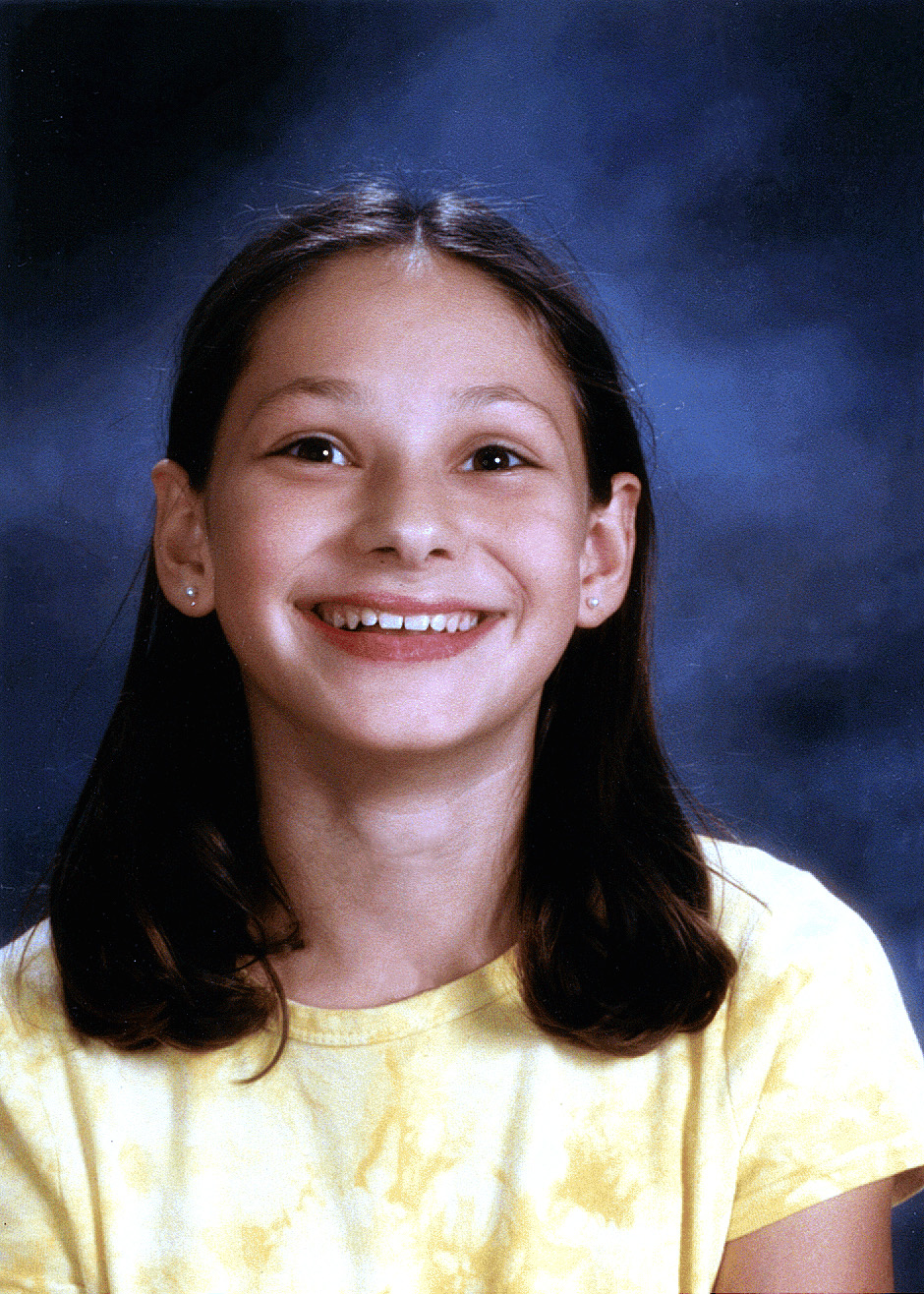 Robyn (Sister)
