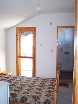 Picture-001--Itzo.jpg