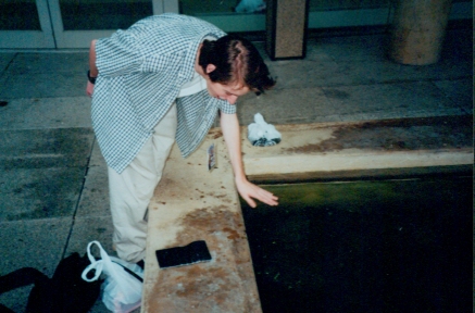 no no! don't touch the water!!