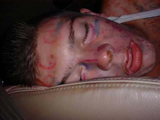 drunkaftermelo5.JPG (48648 bytes)