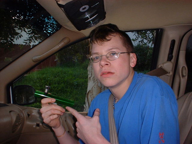 robbyandsteamy.JPG (63319 bytes)