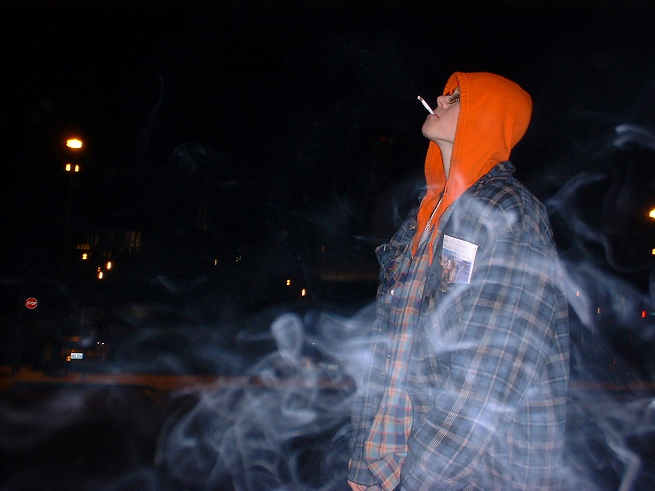 robbysmoking.JPG (133595 bytes)