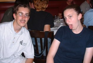 Steve & the true face of Megan =p