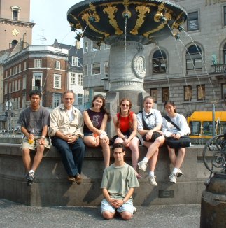 Brandon, Pedro, Jen, Amy, Katie, me, JR