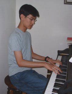 Alex the pianist