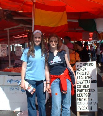 Katie & AmyKim - We Speak English!