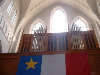 Organ & flag in the light