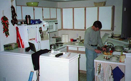 kitchwork1.jpg (46945 bytes)