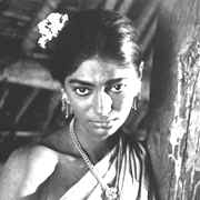 Duli (Simi Garewal) in " Aranyer Din Ratri "