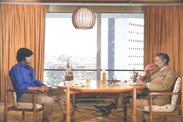 Amitabh and Iftikar in " Deewar "