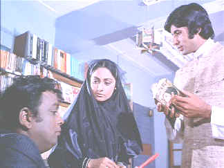 Amitabh and Jaya in " Ek Nazar "