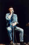 r2.jpg (25269 bytes)