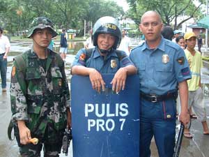 Chatting with police 2
