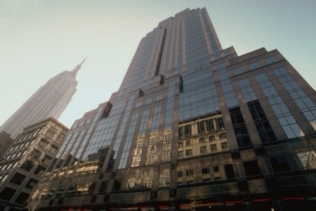 5th Avenue and the Empire State Building, New-York, NY (USA) - photo by Christian Guittet