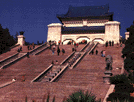 tour2.gif (32236 bytes)
