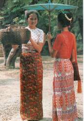 Dai girls.JPG (9773 bytes)