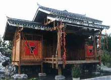 Donghouse1.jpg (7447 bytes)