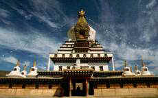 temple of Tibet.JPG (7350 bytes)