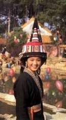 yaocostumn1.jpg (7258 bytes)