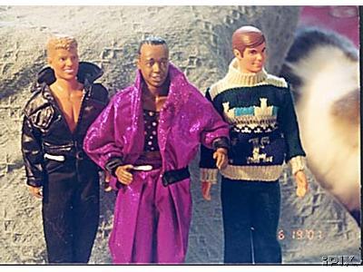Having Heard About Vanilla Ice's Plan For World Domination MC Hammer And His Ever Loyal Army Of Cardigan Wearing Homosexuals Were Ready To Pounce.&nbsp; So Long As They Didn't End Up "Pouncing" On Each Other First That Is.