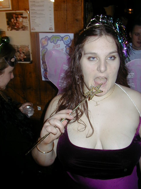 Click on my tits for more Jugular japes!