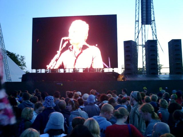 David Gray doing his thing
