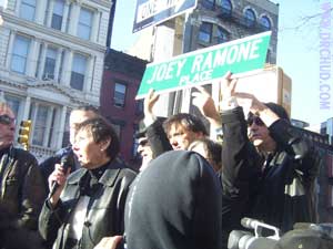 Joey's MOM charlotte thanks everyone and shows her appreciation!