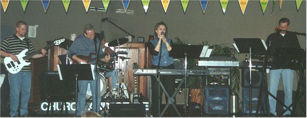 band1.jpg (32651 bytes)