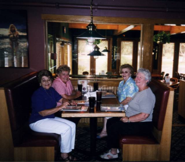 Image of 55lunch0021.jpg