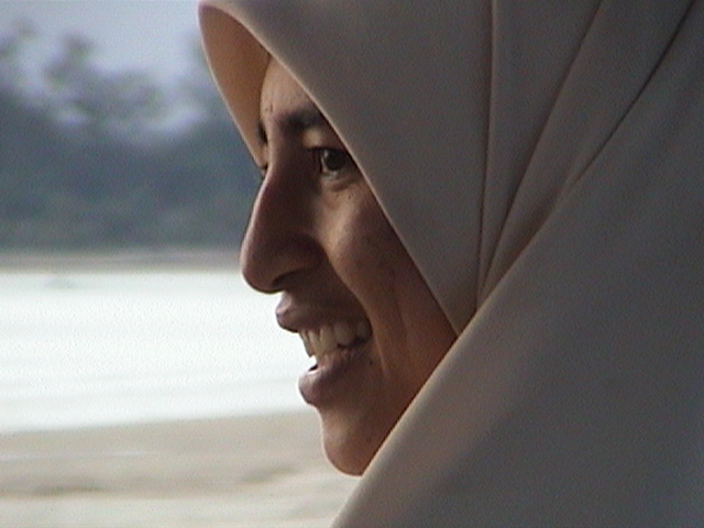 Ustazah Wan. Wajahmu menggambarkan ketenangan jiwamu...