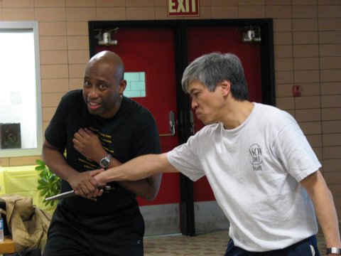 Knife
Fight