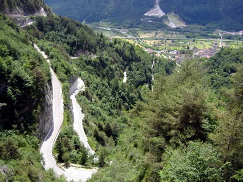 Strada Croce d'Aune