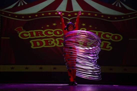 http://circoev.com/yahoo_site_admin/assets/images/25158422_1536651326417448_1962367468191994999_n.346174119_std.jpg