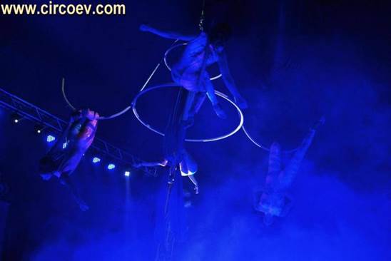 http://circoev.com/yahoo_site_admin/assets/images/49024014_2009530562462853_6088467637908537344_o.363154057_std.jpg